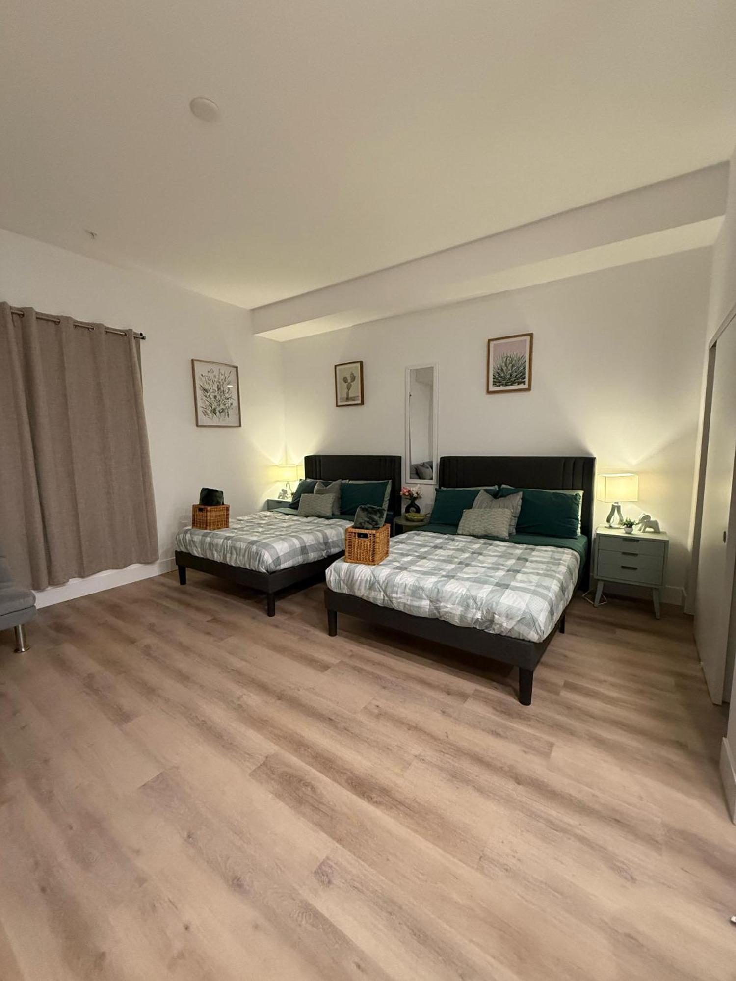 Vine Loft Free Wifi Close To Universal